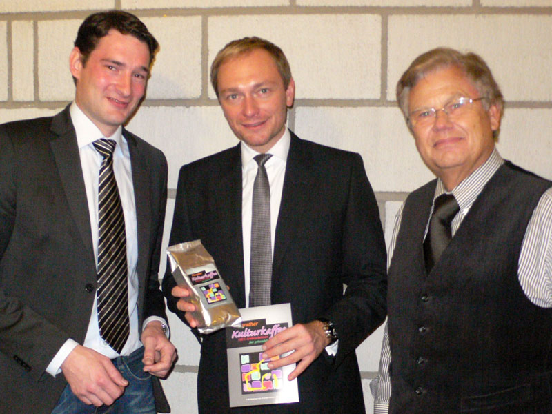vlnr Uwe Pakendorf, Christian Lindner, Erhard Fsser; Bild: Scheuermeyer